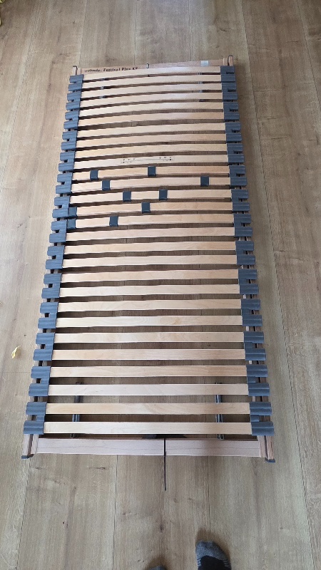 Prodám postel Ikea Tarva 90x200 - 3