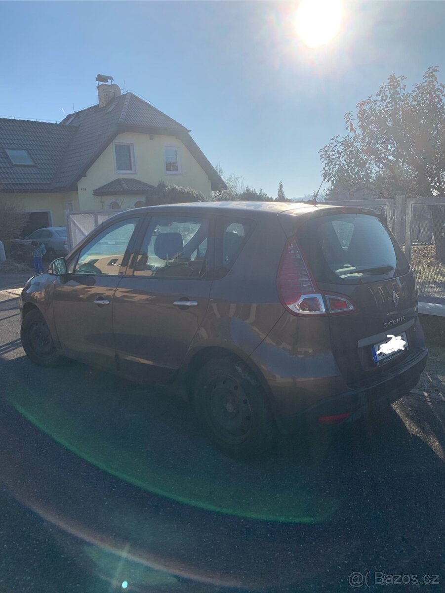 Renault 1.9 dCi rok 2010 - 3