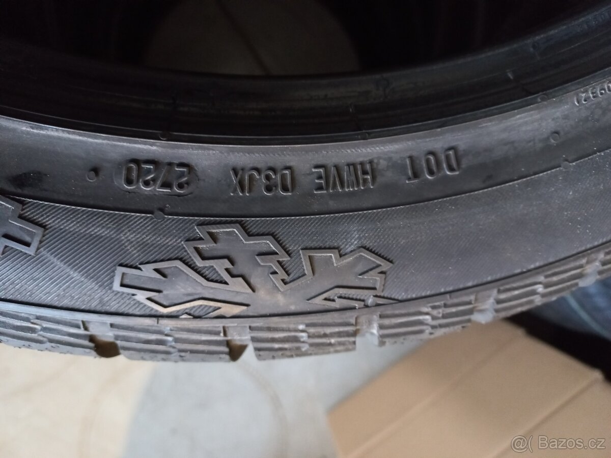 Continental 275/40/22 108V - 3