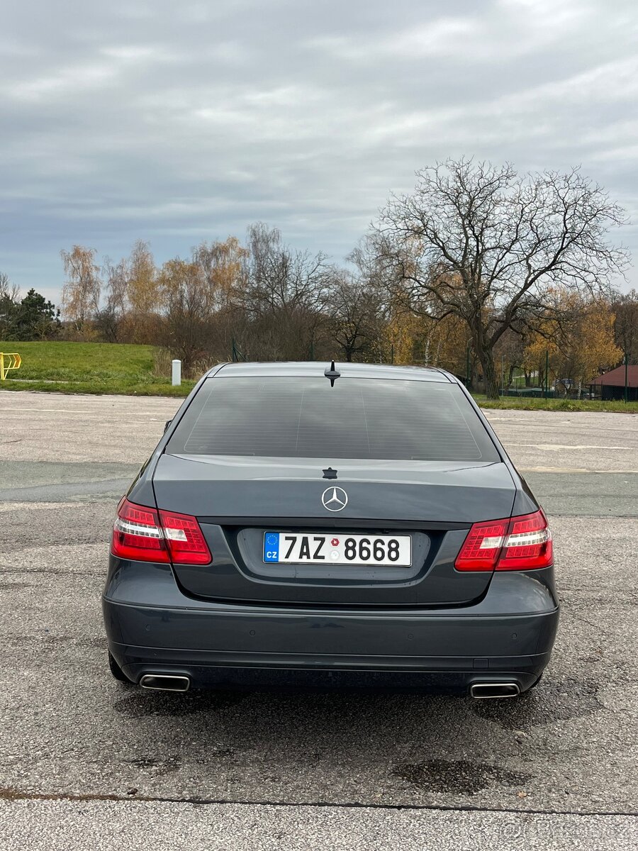 Mercedes - 3