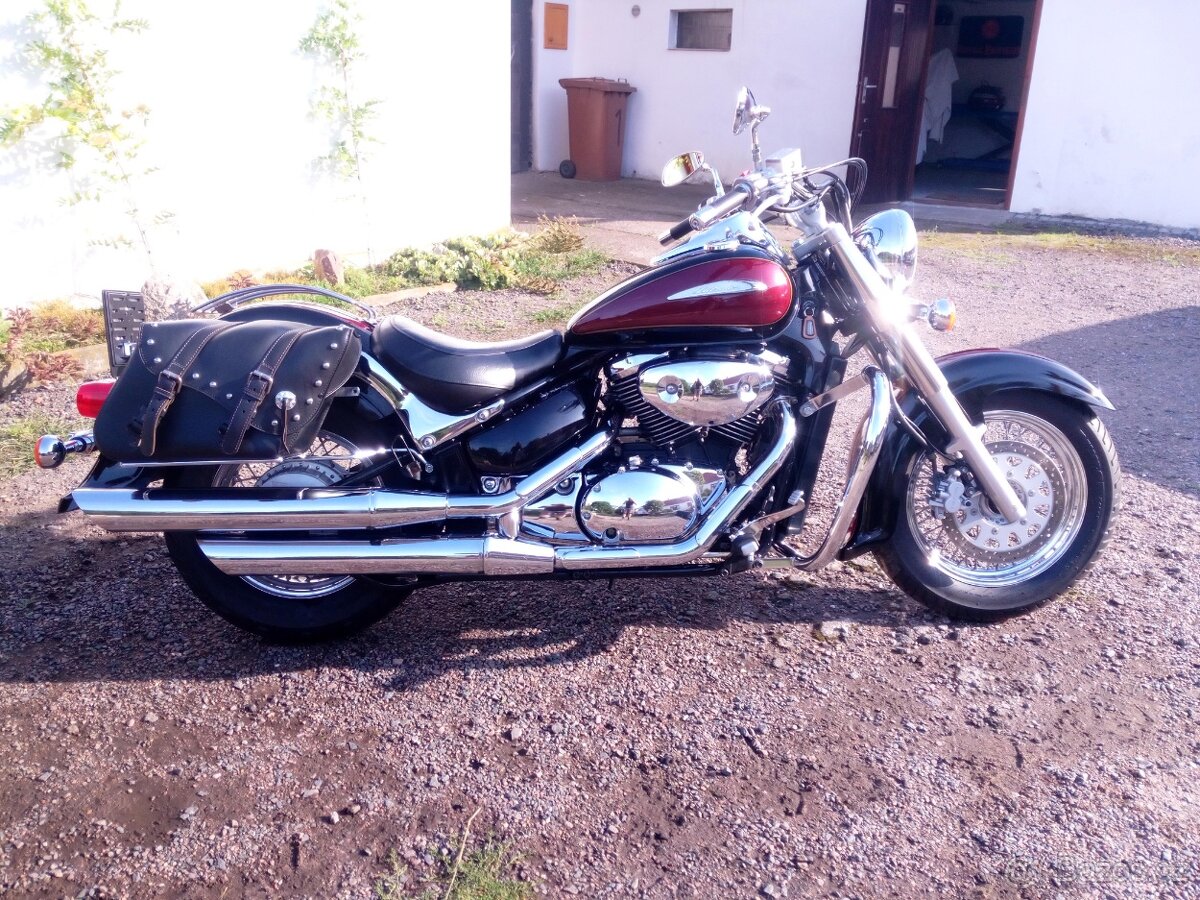 Suzuki VL 800 Volusia - 3