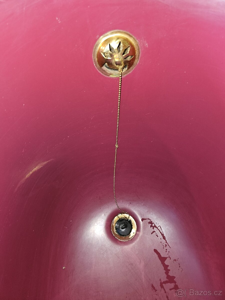 Retro volně stojící vana s mosaznými nohami - 3