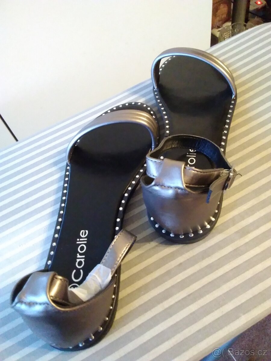 Nové nenošené letní boty Carolie velikost 39. - 3