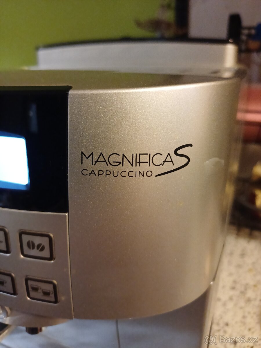 Delongi Magnifica - 3