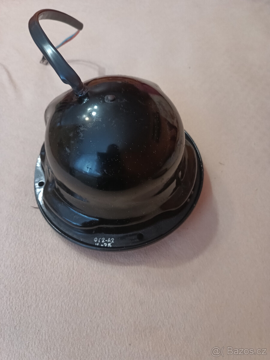 Moskvič 408 - přední světlomet - 3