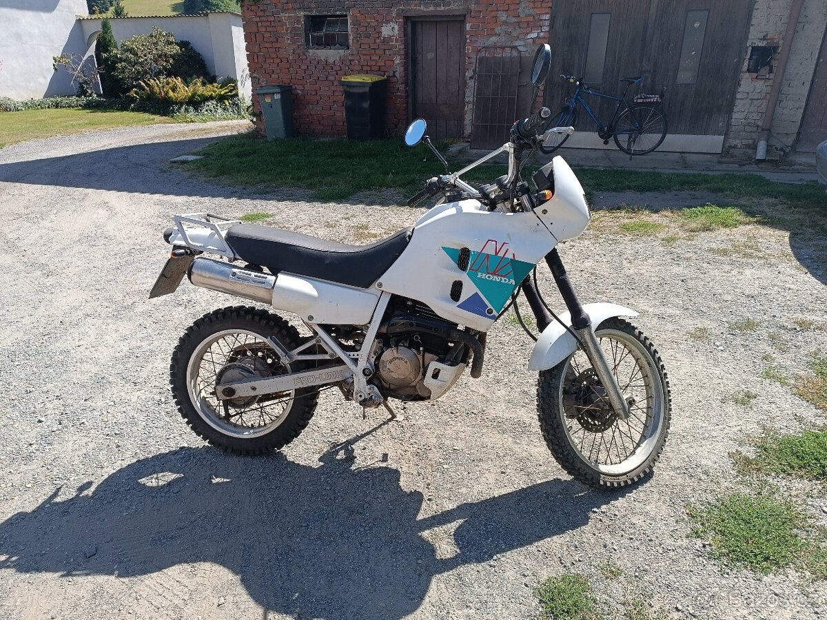 Honda NX 250 - 3