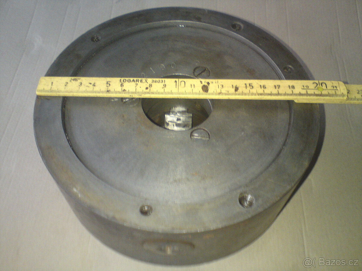 sklíčidlo na soustruh TOS - 3