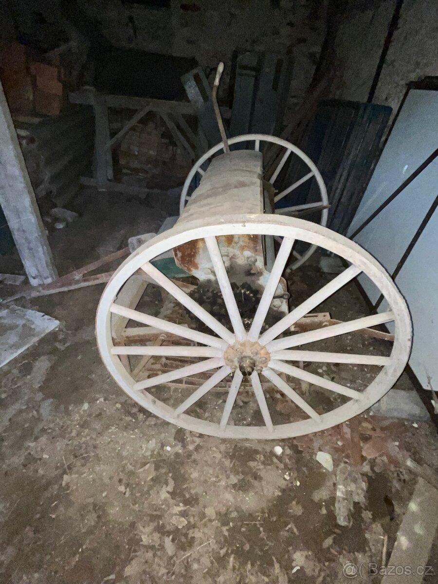 Prodám secí stroj Melichar. - 3