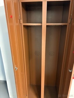 Dílenská skříňka plechová - 3