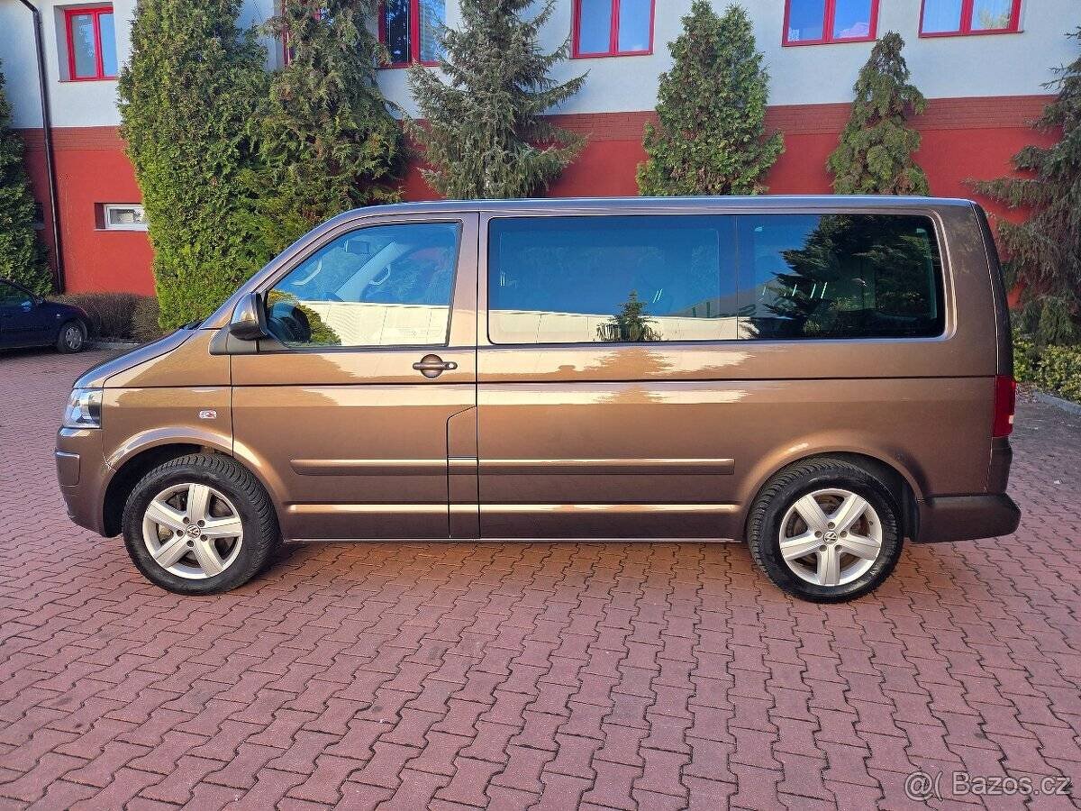 Multivan T5 2.0TDI 103kW Team 4x4,nav,šíbr,Webasto,Dynaudio - 3