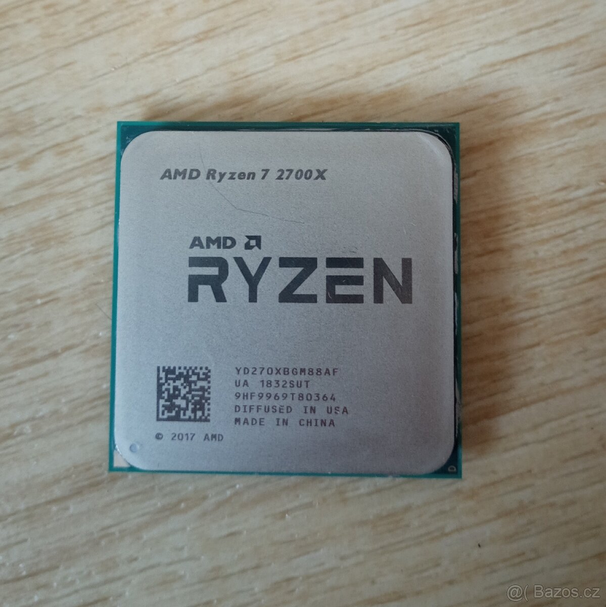 AMD Ryzen 7 2700X s chladičem a balením - 3