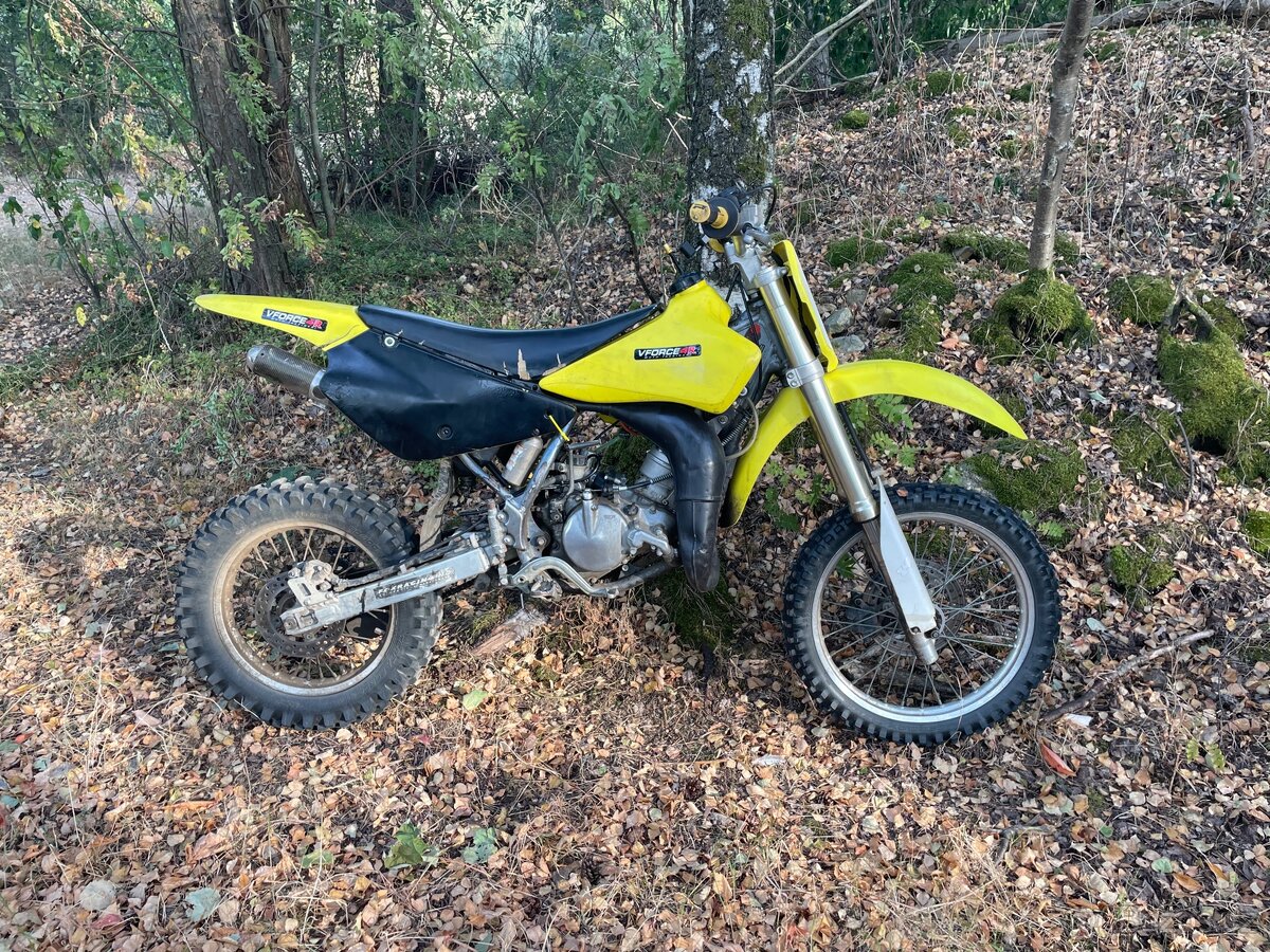 Suzuki RM85 2t - 3