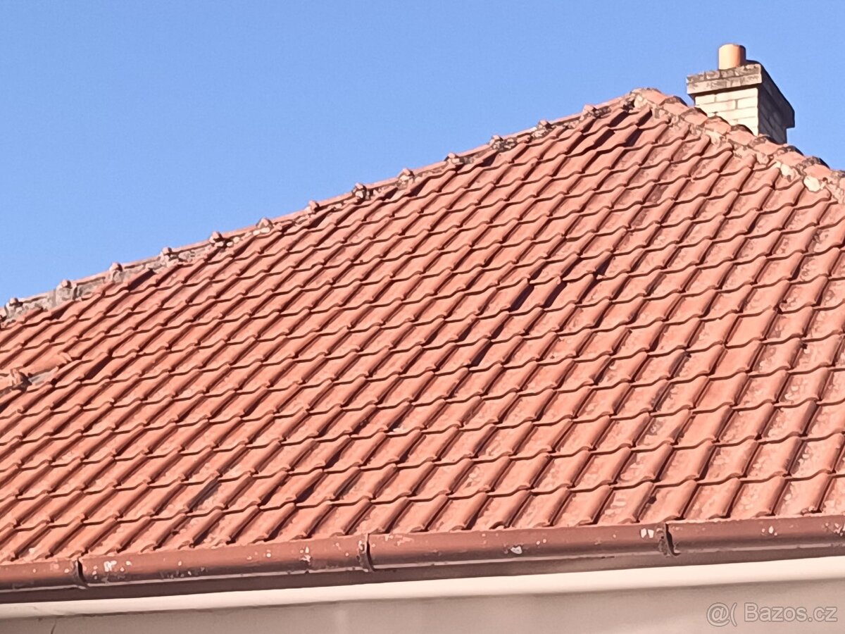 Daruji za odvoz střešní tašku - 3