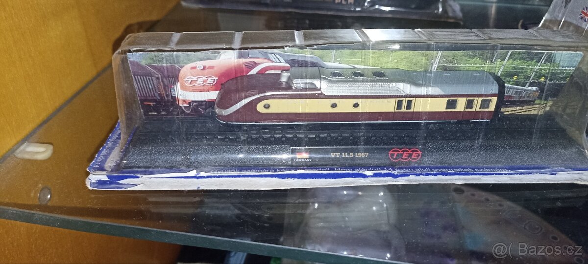 Modely vláčku a bagru - 3