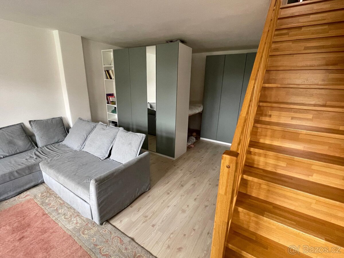 Starší rozkládací gauč ikea za odvoz - 3