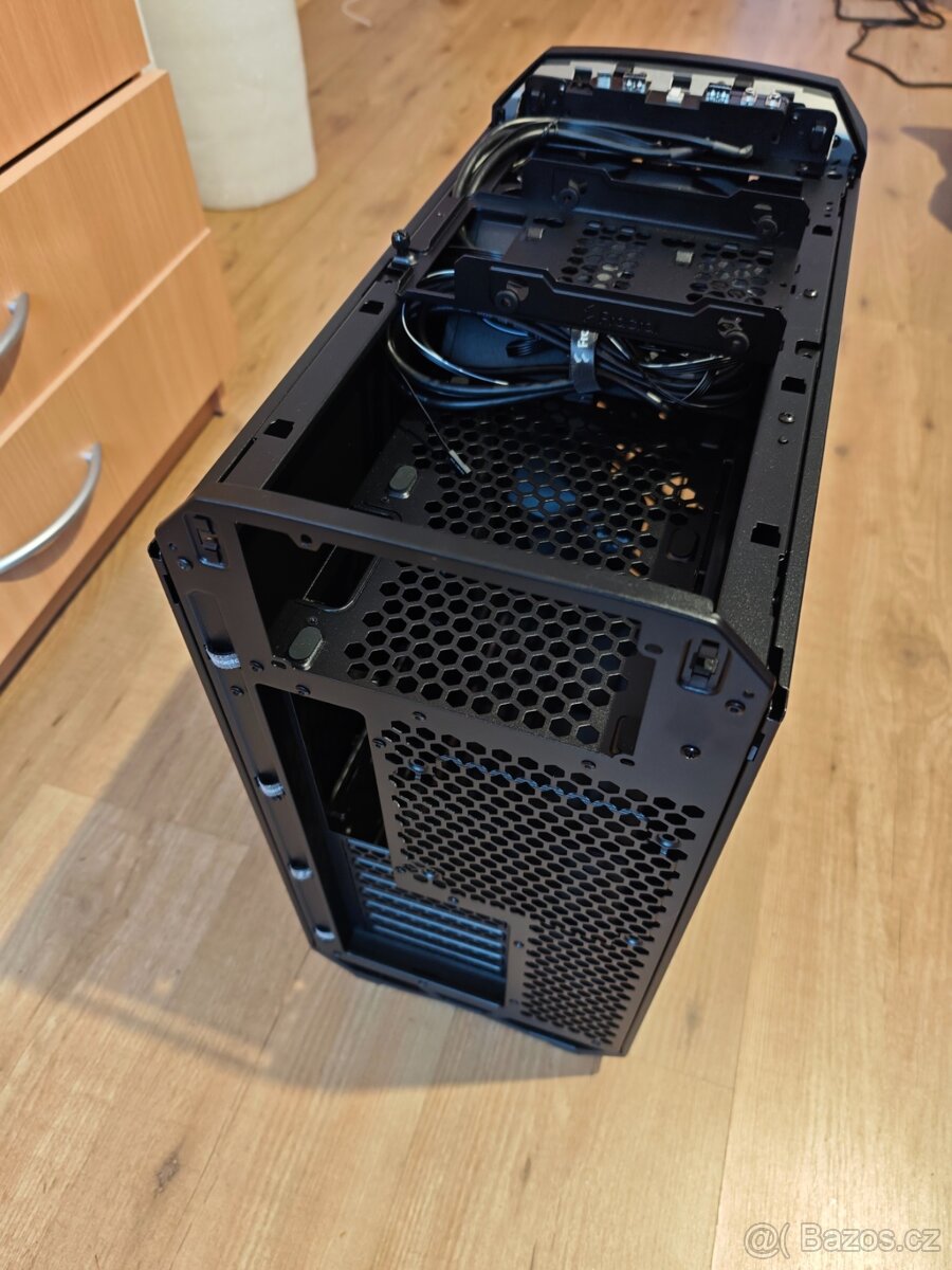 Pc skříň Fractal Design Torrent Compact black solid - 3