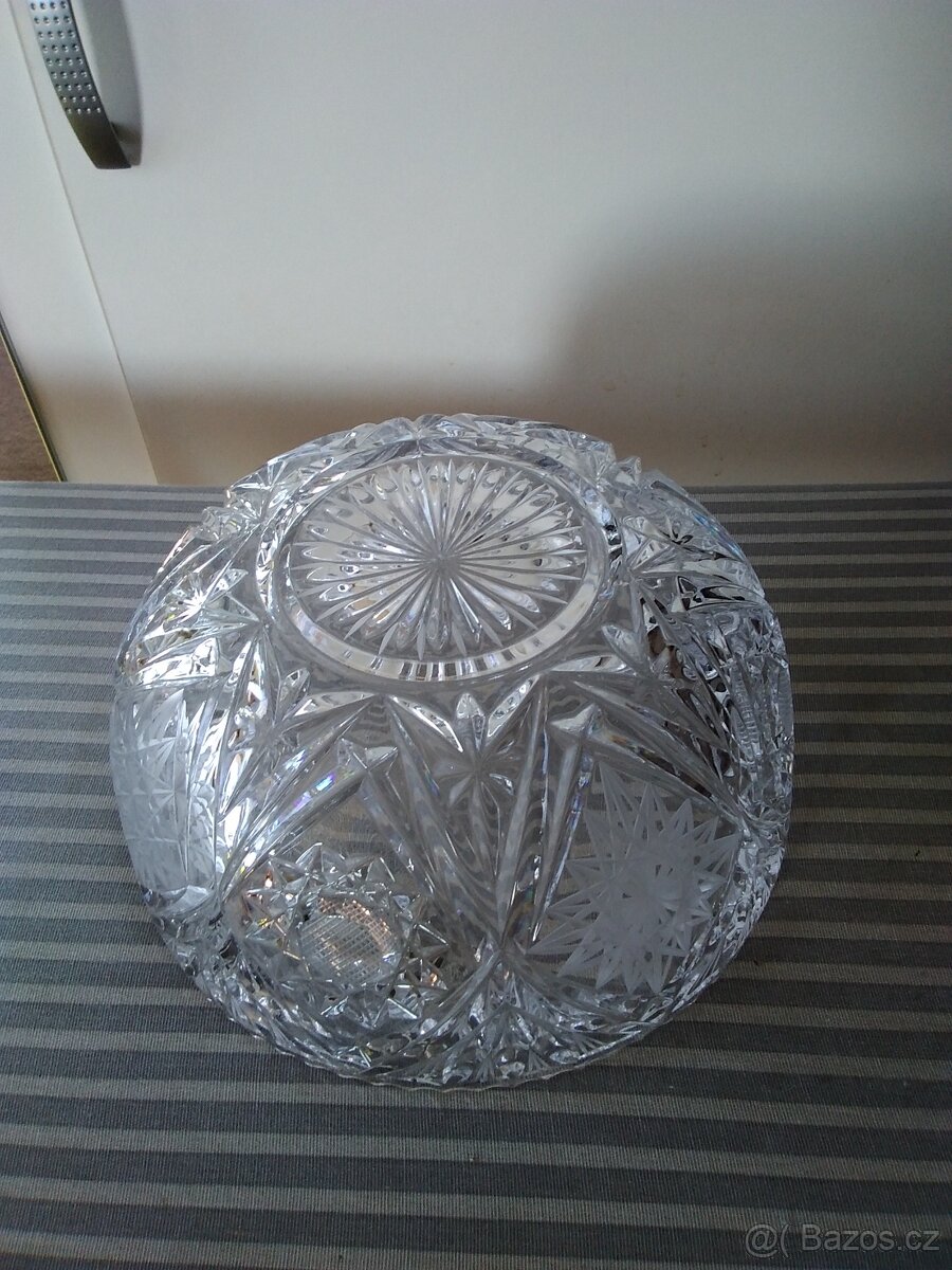 Skleněná broušená mísa. - 3