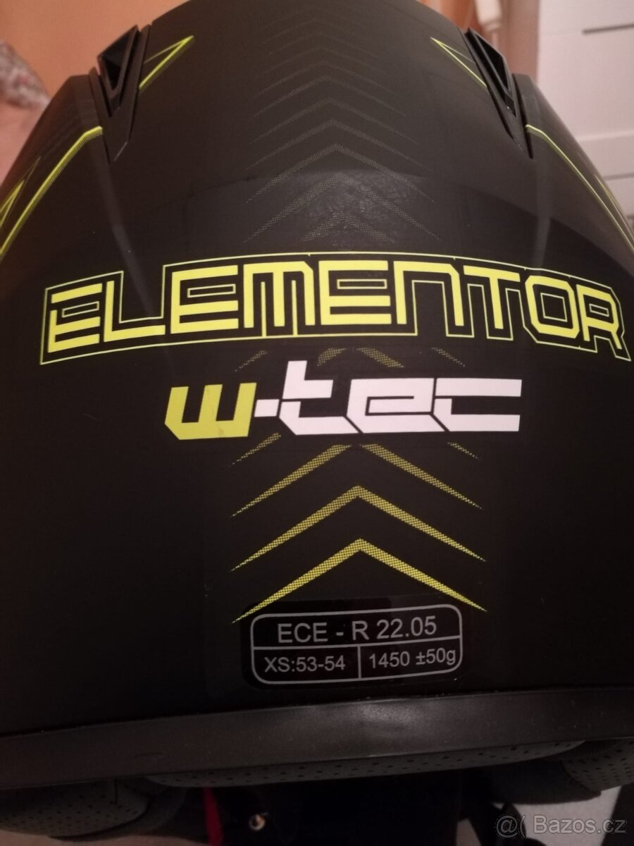 NOVA INTEGRALNI PRILBA W-TEC - 3
