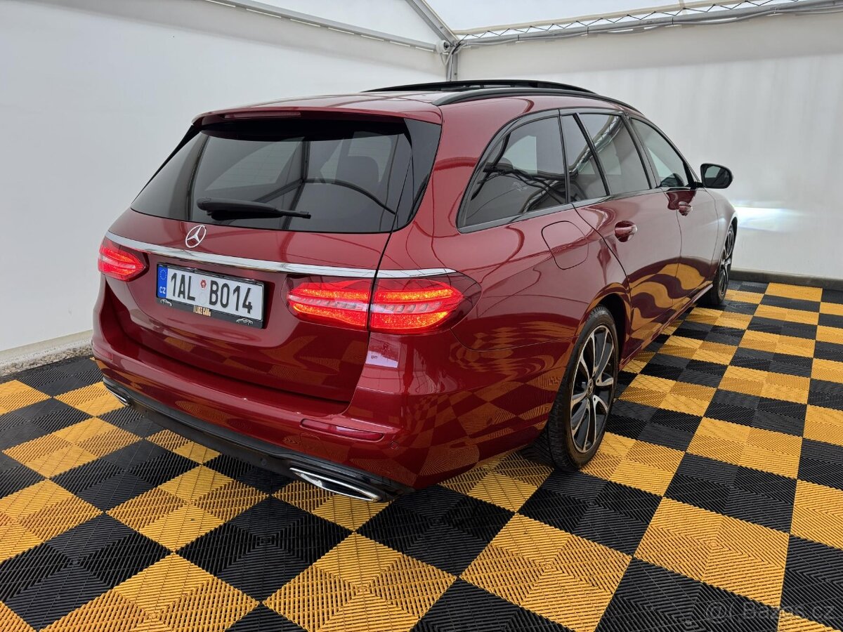 Mercedes-Benz Třídy E, E300d 180kw 9-G DPH ACC - 3