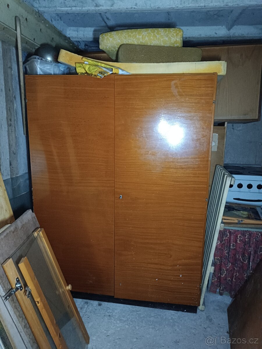 Staré skříně - 3