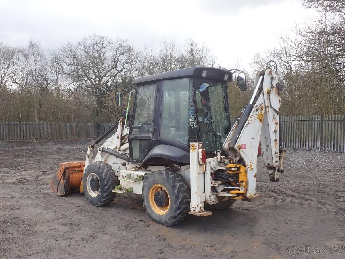 Nakladač JCB 2CX - PODKOP - 3
