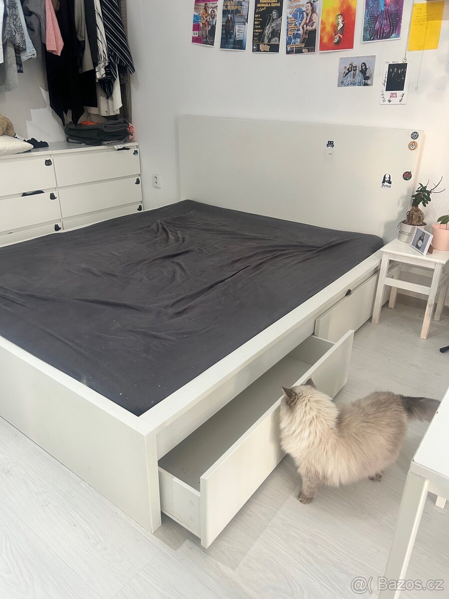 Postel - nerozložená - 3