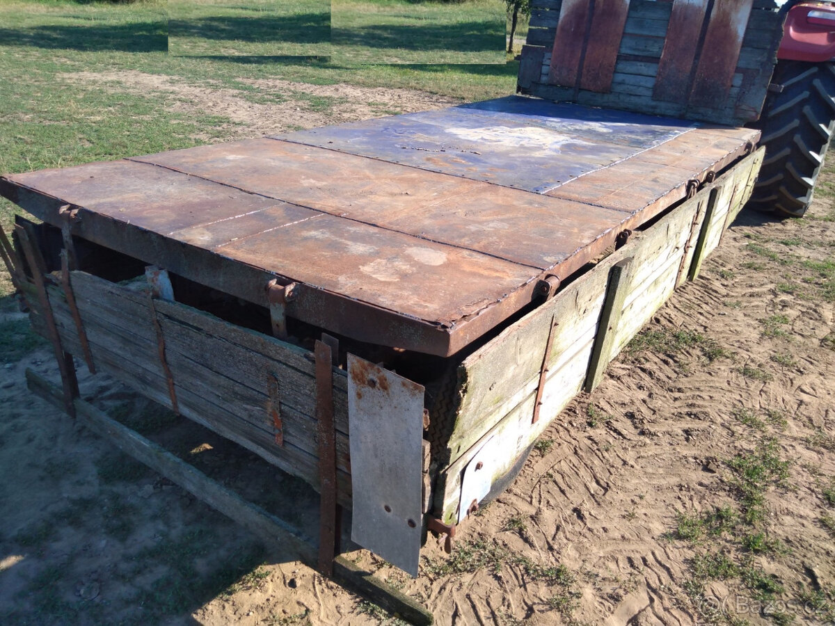 Vlečka 3,5t sklápění klikou - 3