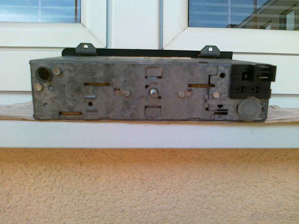 Prodám autorádio Blaupunkt - 3