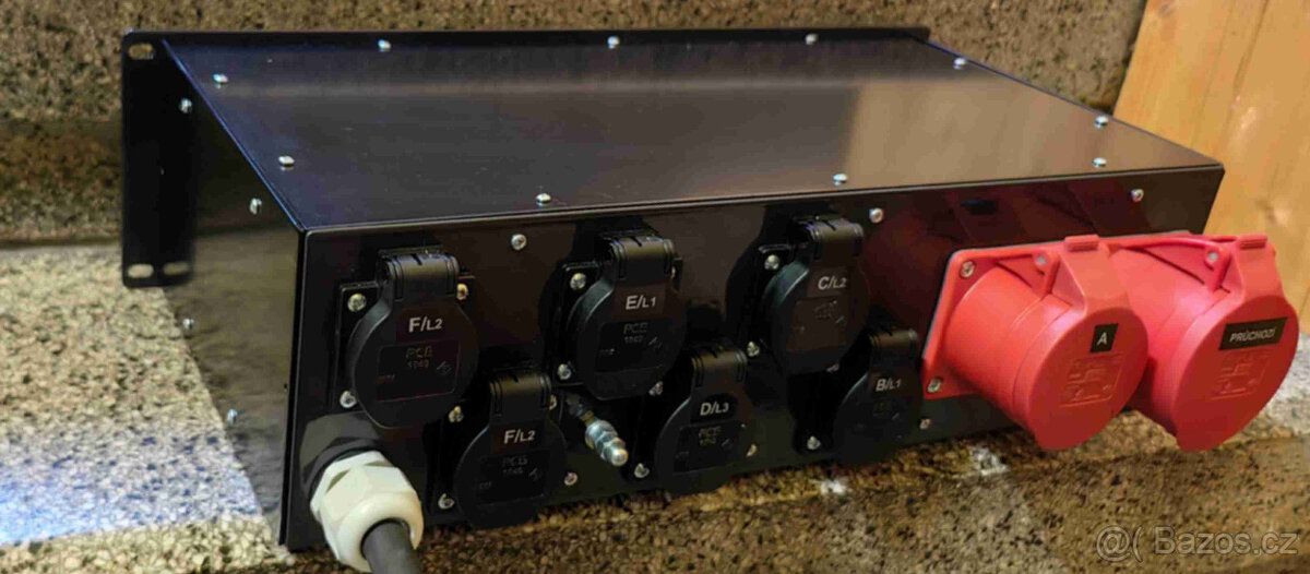 PRODÁM PODIOVÝ ROZVADĚČ. - 3