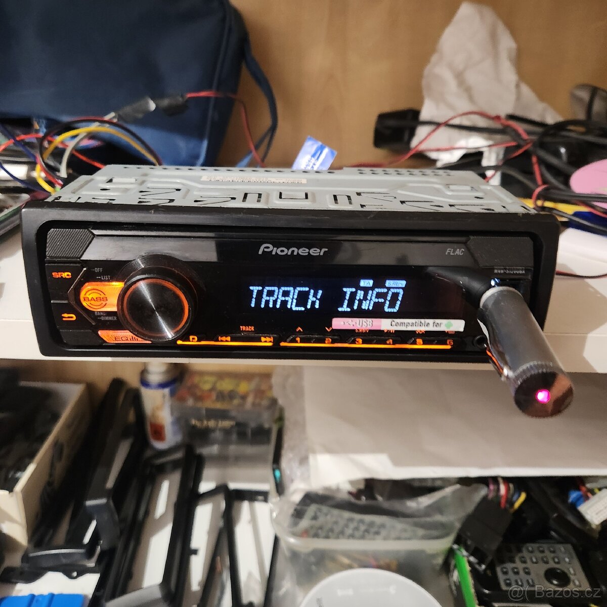 PUONEER MVH-S120UBA USB AUX RDS - 3