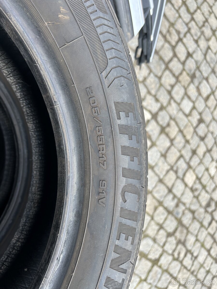 Pneu Goodyear 205/55r17 - 3