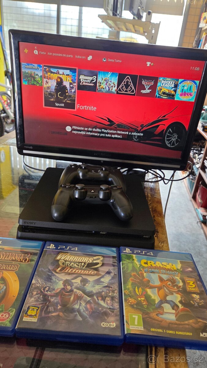 Playstation 4 1000 GB, Slim - 3