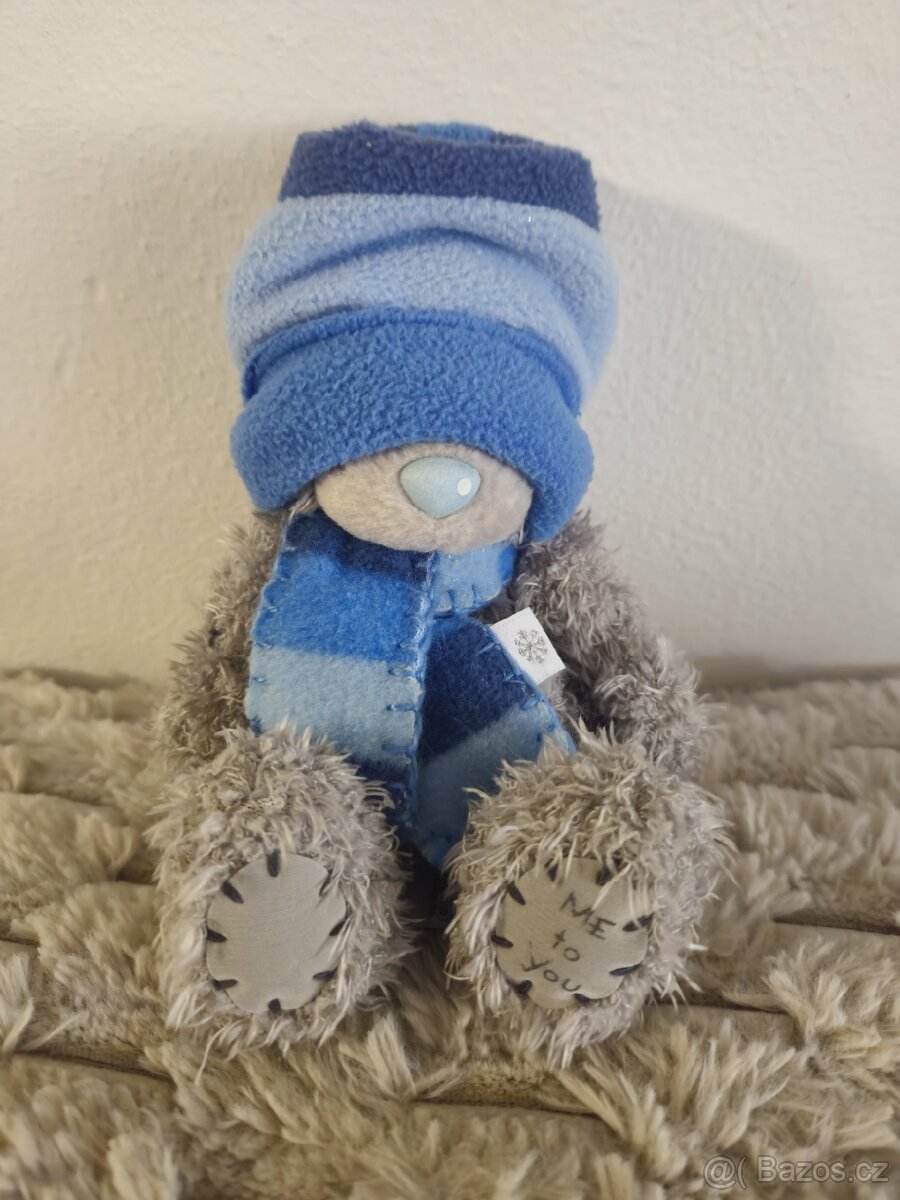 Malý zimní medvídek Me to you v čepici - 3