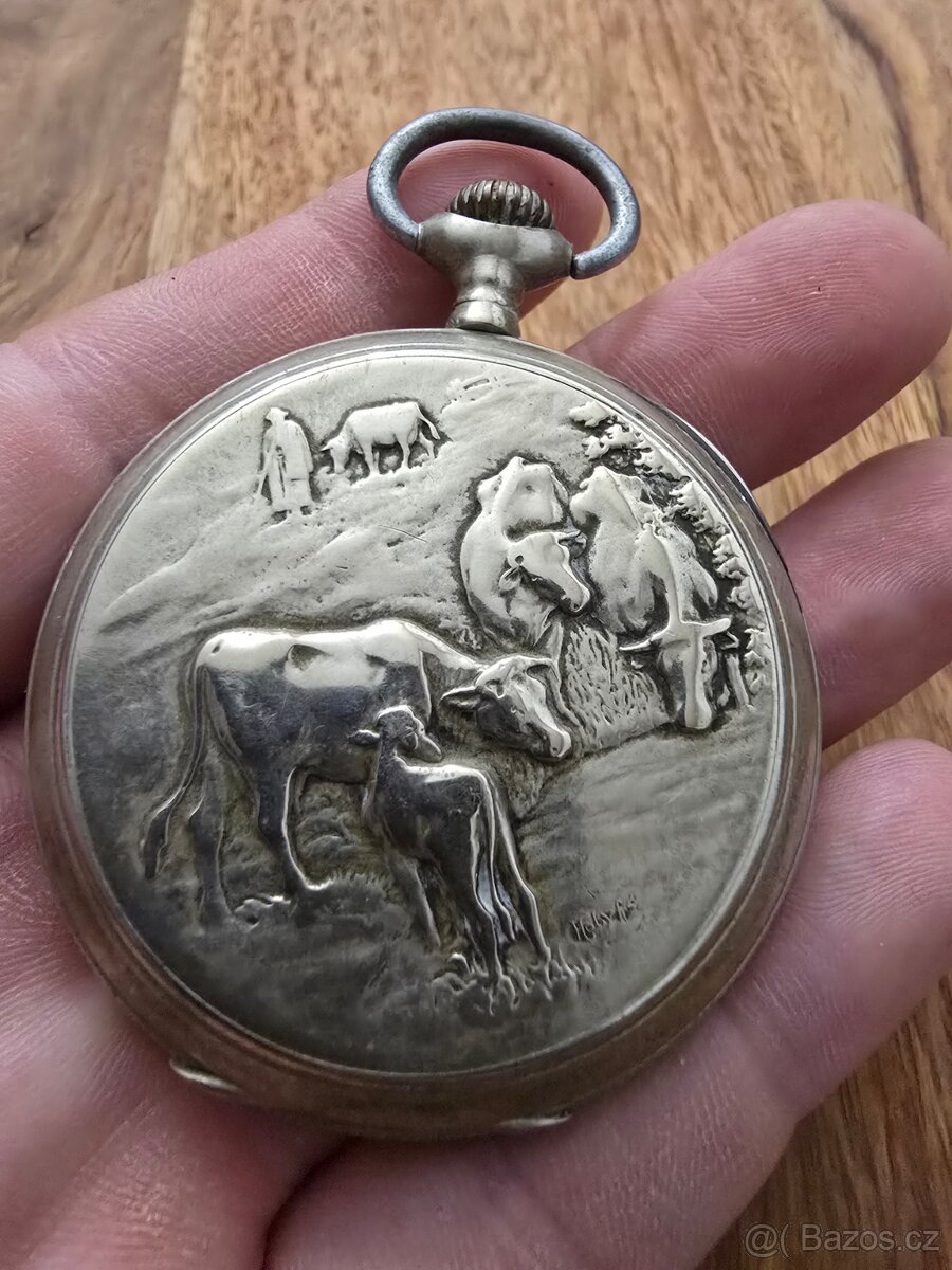 KRÁSNÉ SEDLÁCKÉ KAPESNÍ STAROŽITNÉ HODINKY -KRÁVY - 3