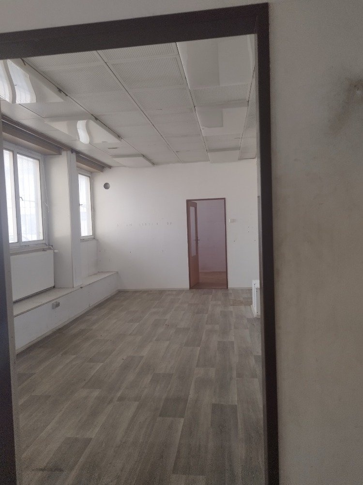 Pronájem kancelářských prostor 65 m², ev.č. 00040 - 3