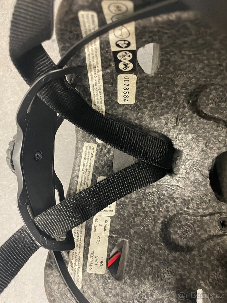 Dětská helma Giro Scamp - 3