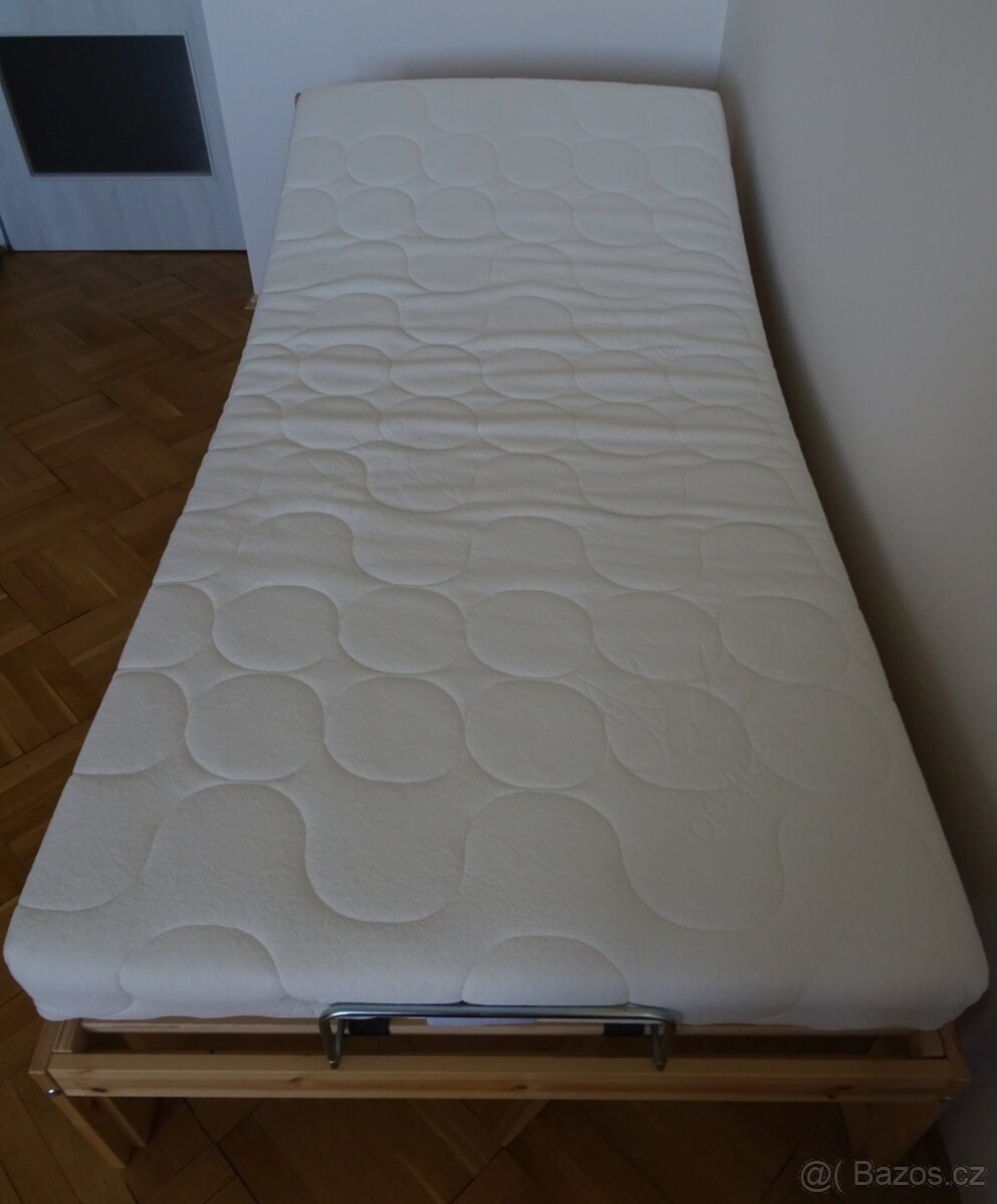 Postel IKEA s pol. roštem nová + matrace USNU - 3