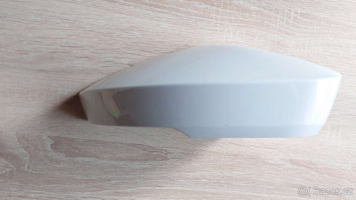 Kryt pravého zrcátka - 3