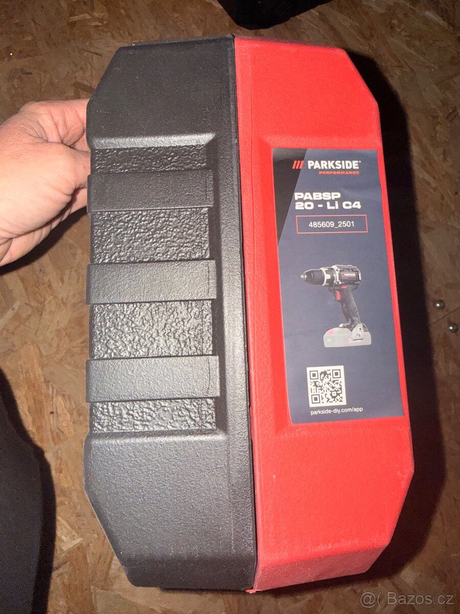 Plastové kufry na nářadí - 3