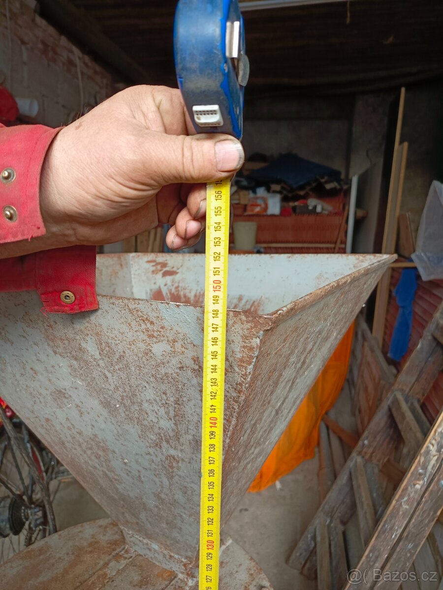 Kladívkovy rotační šrotovníky - 3