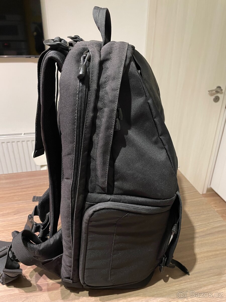 Foto batoh LOWEPRO - 3