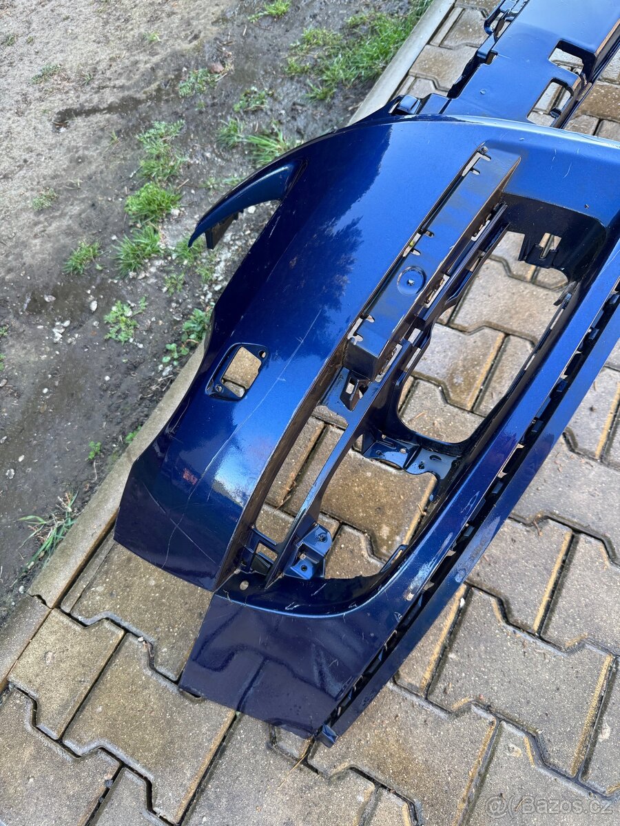 VW PASSAT B6 PŘEDNÍ NÁRAZNÍK - 3