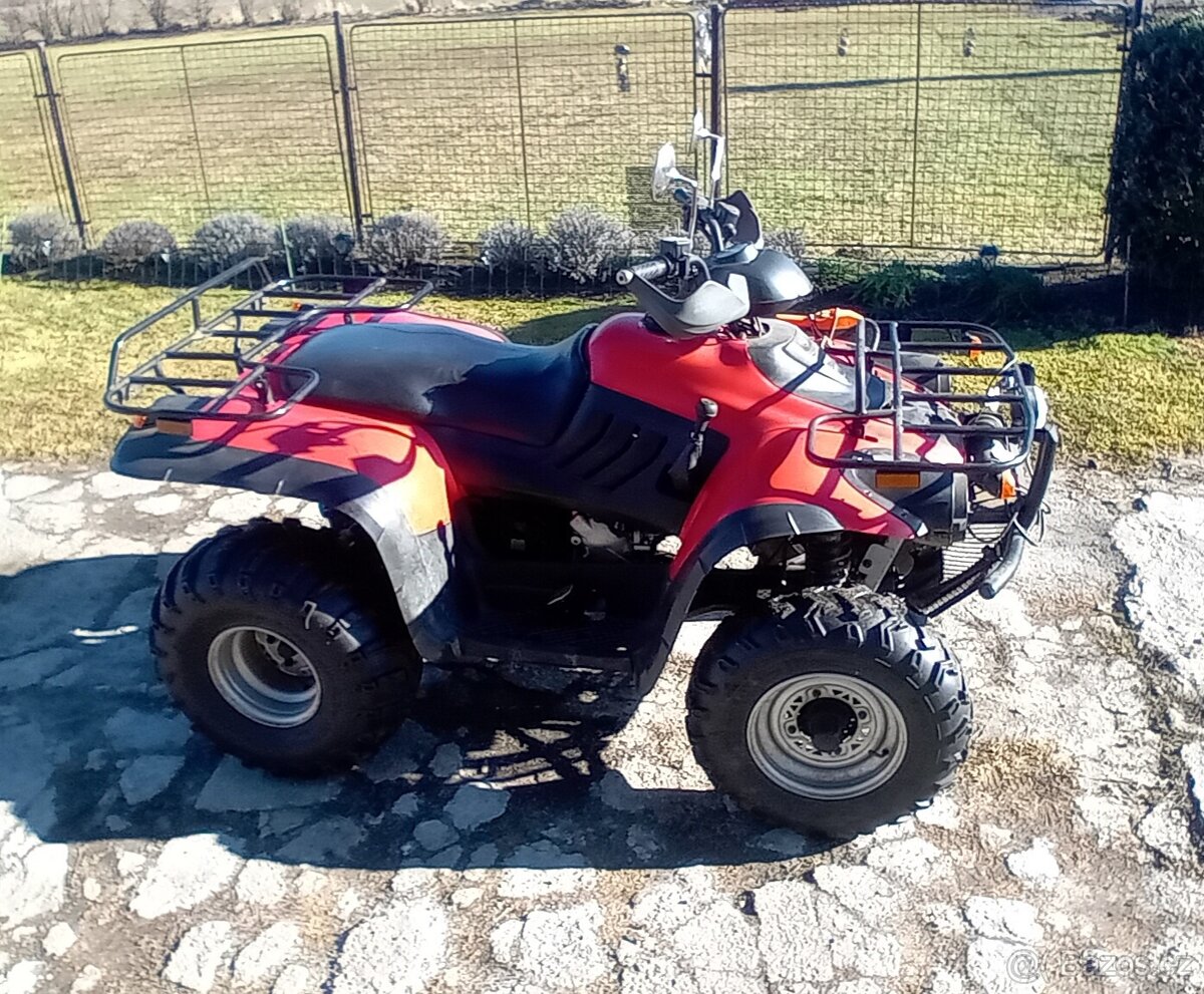 Čtyřkolka Linhai - 3