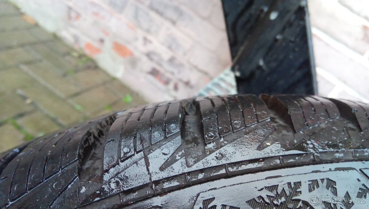 Zimní pneu 185/60 R15 - 3