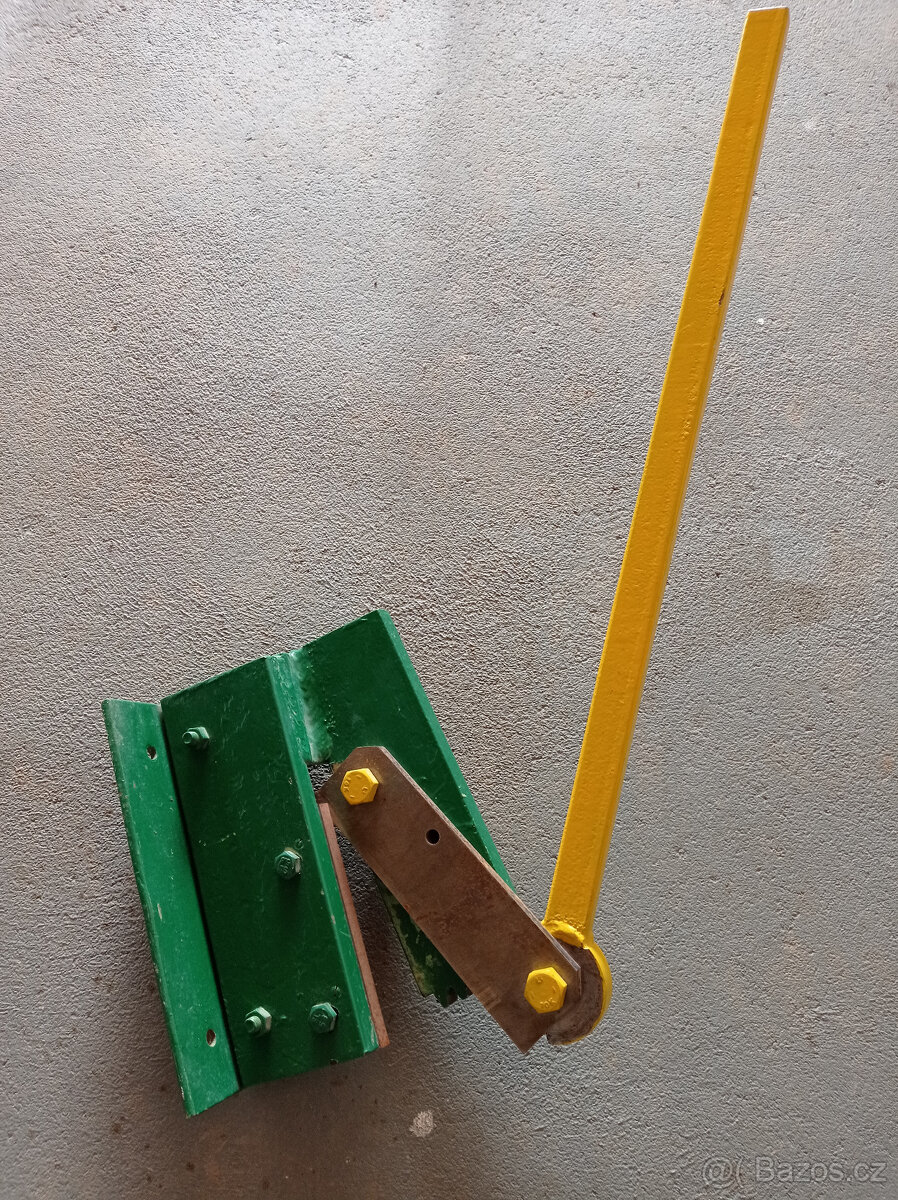 Rucni nuzky na plech - 3