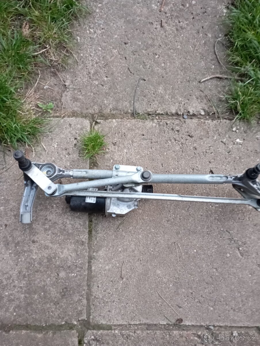 BMW e91 motorek stěračů a ramínka - 3