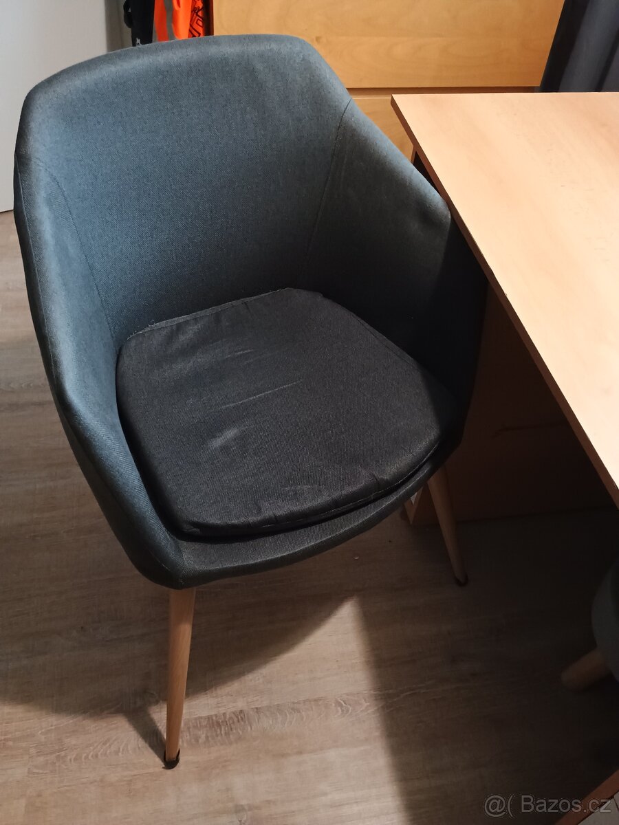 Psací stůl a židle za odvoz - 3