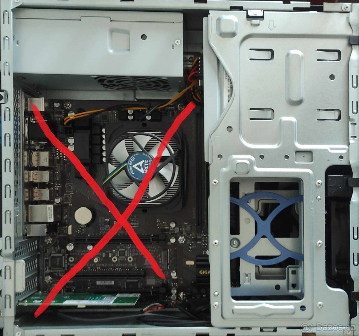 Chieftec case + zdroj 250W + DVD rmulti LG + čtečka karet - 3