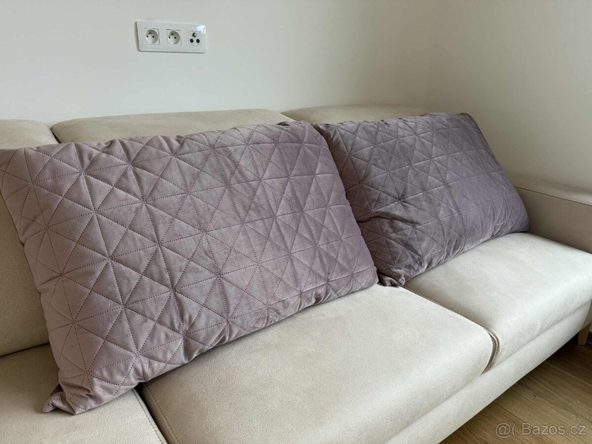 Sada na vytvoření “gauče z postele” - 3