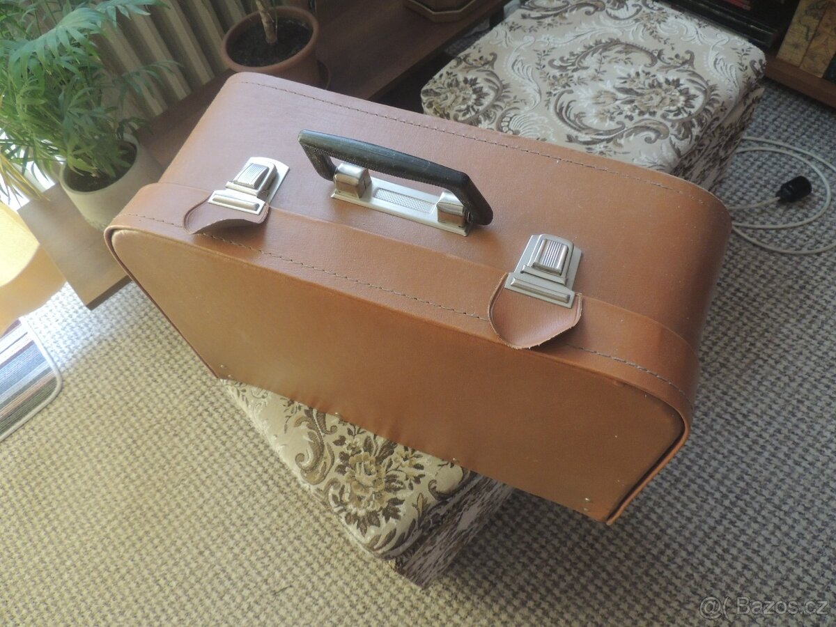 Šicí stroj Čajka 142 M - 3